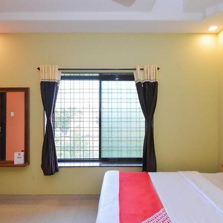 Sukrangu Palace Hotel Shirdi Ngoại thất bức ảnh