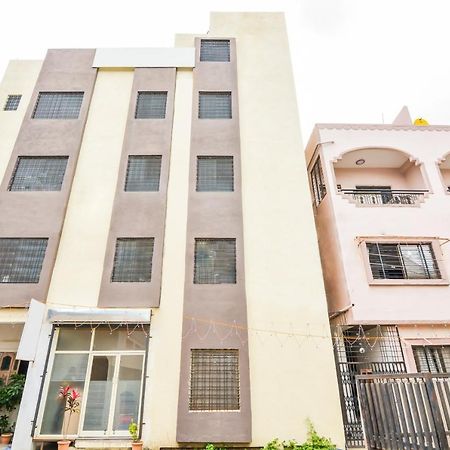 Sukrangu Palace Hotel Shirdi Ngoại thất bức ảnh