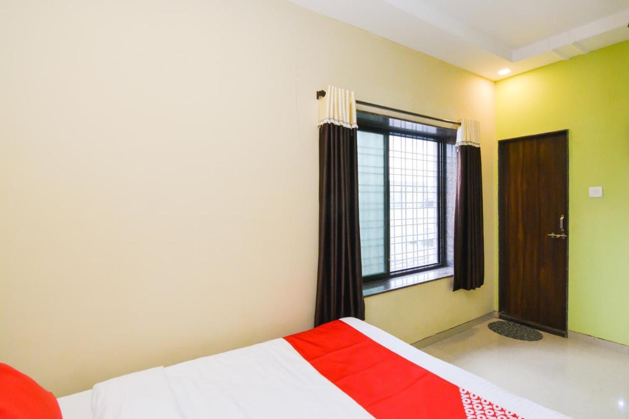 Sukrangu Palace Hotel Shirdi Ngoại thất bức ảnh